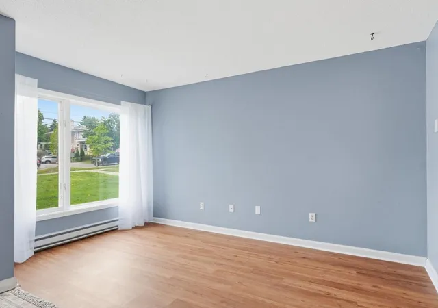 5th image of 297 College St #4C, Burlington, VT 05401 | MLS# 5079722