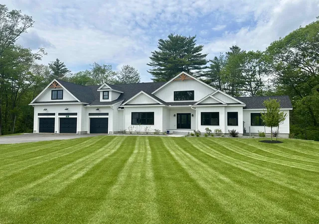 Homes for sale in Exeter, NH | 12 Little River Rd #Unit 7, Exeter, NH 03833 | MLS# 5079852