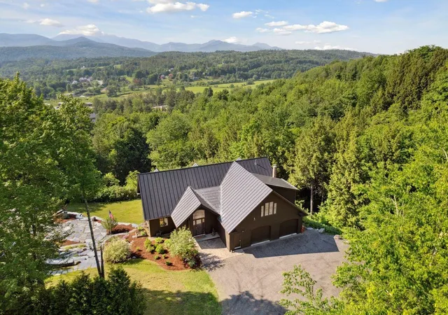 2nd image of 237 Points North Rd, Stowe, VT 05672 | MLS# 5079936