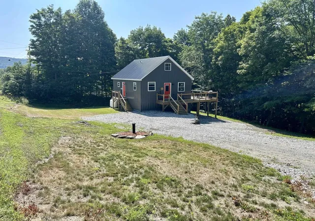 Photo 2 of Single family home for sale at 1001 Vt Route 65, Brookfield, VT 05036 | MLS# 5079958 | Listing updated on 2026-09-12