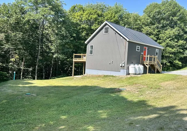 Photo 4 of Single family home for sale at 1001 Vt Route 65, Brookfield, VT 05036 | MLS# 5079958 | Listing updated on 2026-09-12
