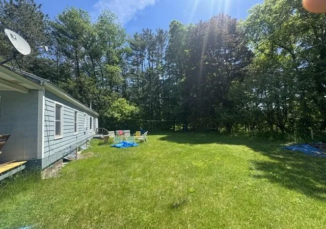 3rd image of 612 Pleasant St, Saint Johnsbury, VT 05819 | MLS# 5080041