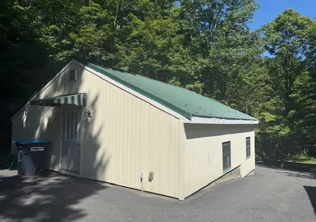 Photo 3 of Single family home for sale at 760 West Mountain Rd, Shaftsbury, VT 05262 | MLS# 5080056 | Listing updated on 2026-08-31