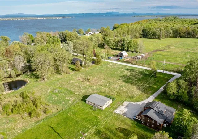 4th image of 95 Center Bay Rd, Alburgh, VT 05440 | MLS# 5080330