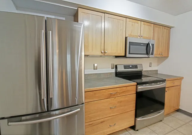 3rd image of 71 East Redrock Dr #103, Burlington, VT 05401 | MLS# 5080474