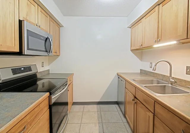4th image of 71 East Redrock Dr #103, Burlington, VT 05401 | MLS# 5080474