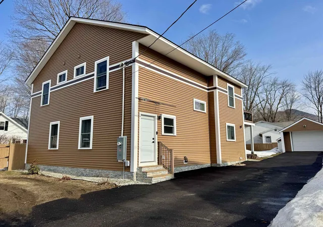 34th image of 8 Labrecque St, Lincoln, NH 03251 | MLS# 5080501