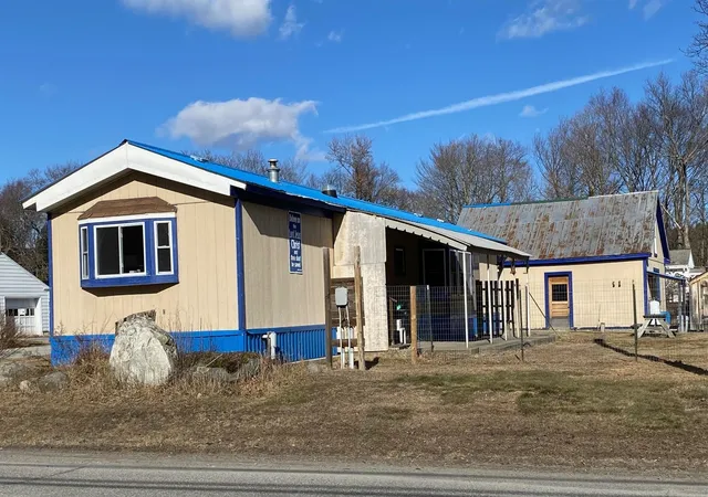Photo 2 of Manufactured home for sale at 184 South St, Springfield, VT 05156 | MLS# 5080651 | Listing updated on 2026-08-26