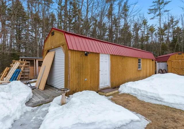 3rd image of 129 Salmon Falls Rd, Rochester, NH 03868 | MLS# 5080779