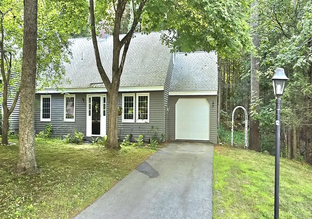2nd image of 12 Laurel Cir, Wolfeboro, NH 03894 | MLS# 5080971