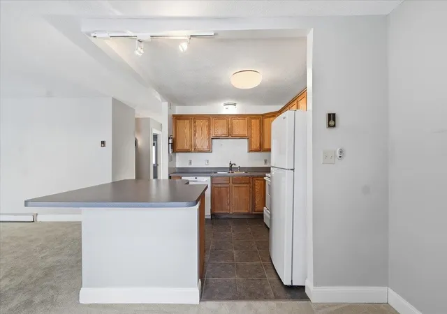 Homes for sale in South Burlington, VT | 17 Hawthorne Cir, South Burlington, VT 05403 | MLS# 5080988