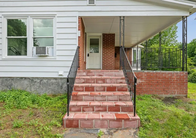 4th image of 360 East Montpelier Rd, Barre Town, VT 05641 | MLS# 5081001
