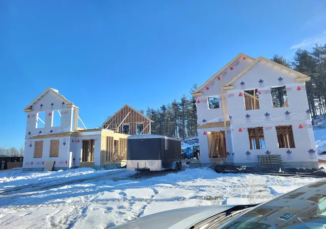 1st image of 24 A Windsor Ln #10, Hudson, NH 03051 | MLS# 5081123