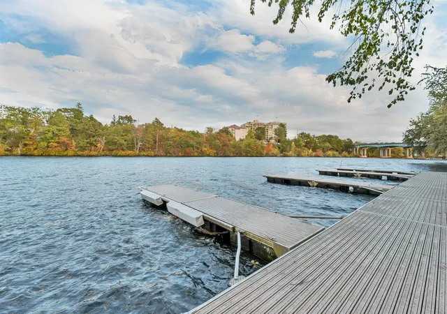 2nd image of 17 River Front Dr #3, Manchester, NH 03102 | MLS# 5081134