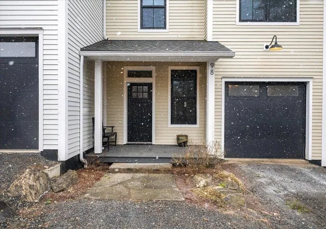 3rd image of 98 Hill St #5, Stowe, VT 05672 | MLS# 5081190