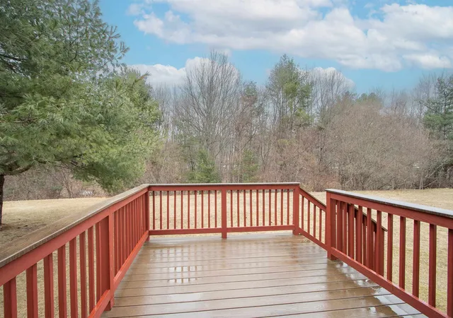 Photo 3 of Single family home for sale at 61 Marathon Way Way, Manchester, NH 03109 | MLS# 5081211 | Listing updated on 2026-07-03
