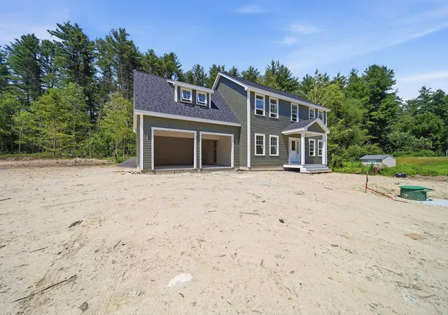 Photo 3 of Sale Pending at 78 Gowing Rd, Hudson, NH 03051 | MLS# 5081269 | Listing updated on 2026-08-26
