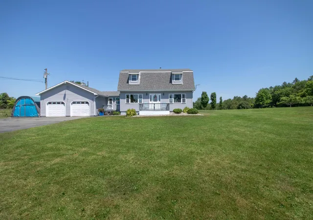 1st image of 205 Water St, Orleans, VT 05860 | MLS# 5081276