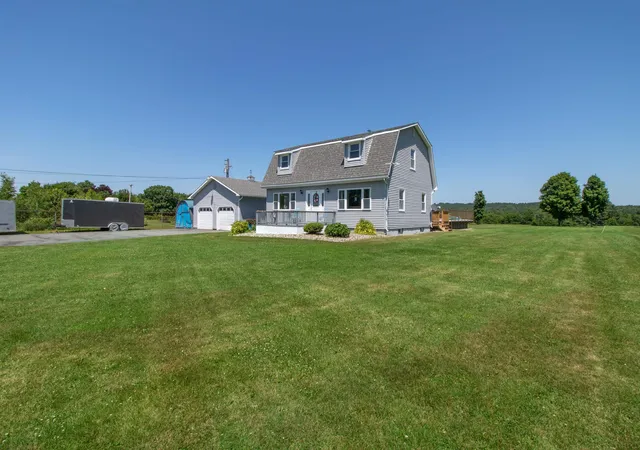 2nd image of 205 Water St, Orleans, VT 05860 | MLS# 5081276