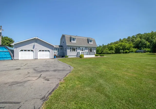 4th image of 205 Water St, Orleans, VT 05860 | MLS# 5081276