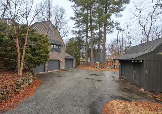 Homes for sale in Derry, NH | 10 Martha Dr, Derry, NH 03038 | MLS# 5081361