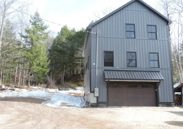 Photo 3 of Single family home for sale at 445 Whittier Hwy, Center Sandwich, NH 03227 | MLS# 5081389 | Listing updated on 2026-08-30