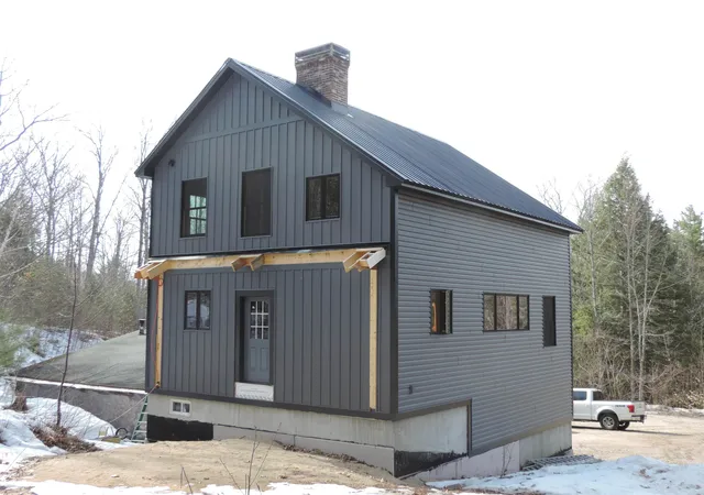 Photo 4 of Single family home for sale at 445 Whittier Hwy, Center Sandwich, NH 03227 | MLS# 5081389 | Listing updated on 2026-08-30