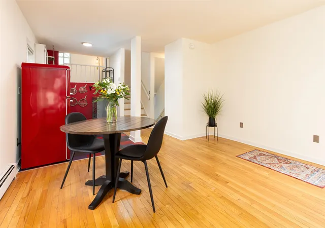 3rd image of 62 Lakeview Ter #B, Burlington, VT 05401 | MLS# 5081480