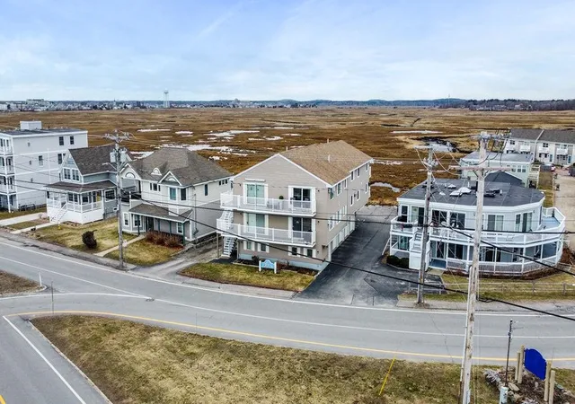 Homes for sale in Hampton, NH | 611 Ocean Blvd #3, Hampton, NH 03842 | MLS# 5081700