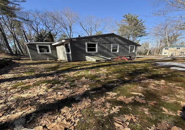 3rd image of 92 Cole Rd, Northwood, NH 03261 | MLS# 5081703