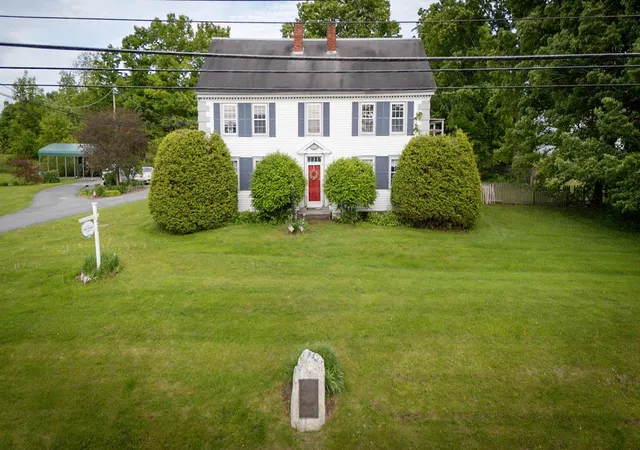 Homes for sale in Haverhill, NH | 412 Dartmouth College Hwy, Haverhill, NH 03765 | MLS# 5081770