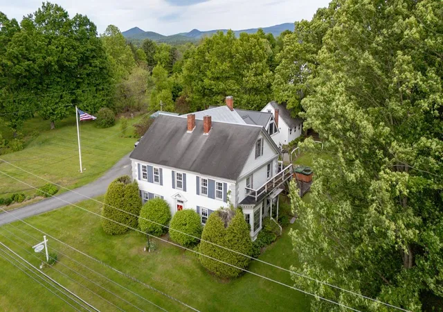 Homes for sale in Haverhill, NH | 412 Dartmouth College Hwy, Haverhill, NH 03765 | MLS# 5081770