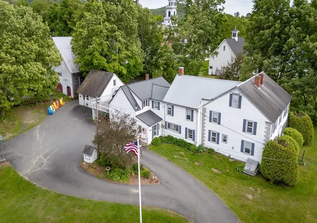 Homes for sale in Haverhill, NH | 412 Dartmouth College Hwy, Haverhill, NH 03765 | MLS# 5081770