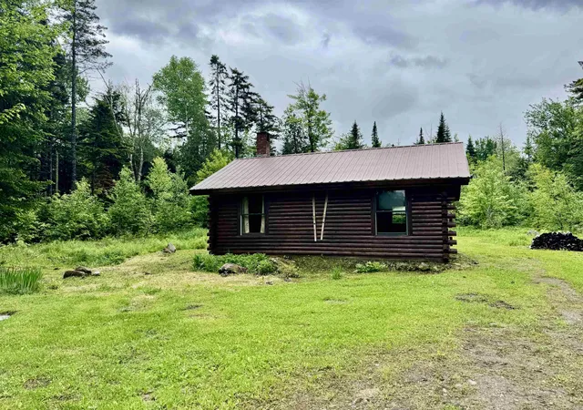 2nd image of 975 Newark Pond Rd, Newark, VT 05871 | MLS# 5081783