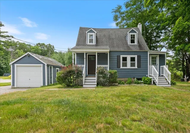 Homes for sale in Salem, NH | 60 Town Farm Rd, Salem, NH 03079 | MLS# 5081824