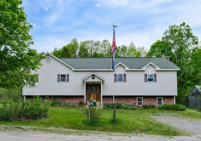 Photo 2 of Single family home for sale at 5 Malagash Rd, Proctorsville, VT 05153 | MLS# 5081838 | Listing updated on 2026-06-07