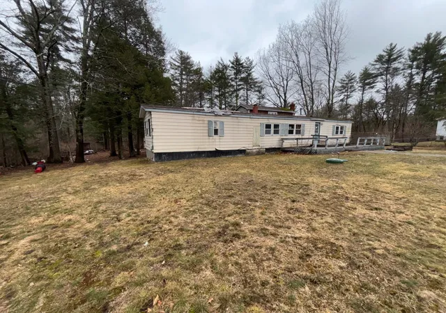 Homes for sale in Raymond, NH | 10 Darren Dr, Raymond, NH 03077 | MLS# 5081937