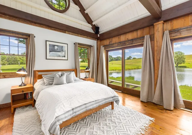 3rd image of 14 Bartlett Rd, Kensington, NH 03833 | MLS# 5081944