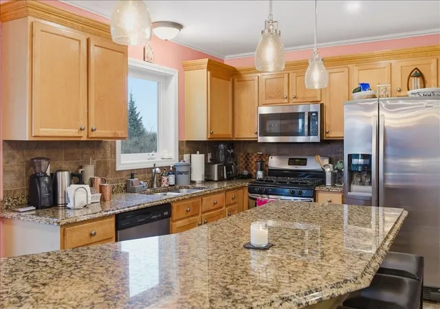 5th image of 11 Floral St, South Burlington, VT 05403 | MLS# 5081992