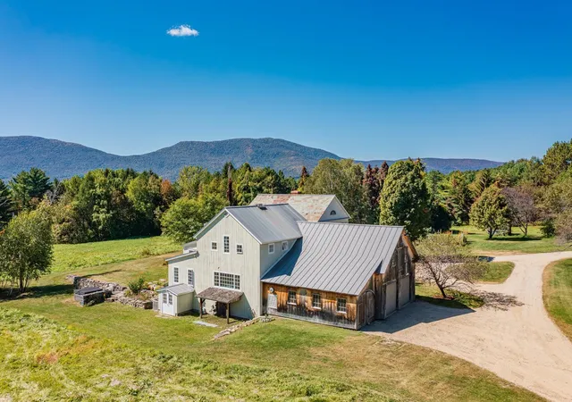 Homes for sale in Dorset, VT | 68 Green Peak Orchard S Rd, Dorset, VT 05253 | MLS# 5081997
