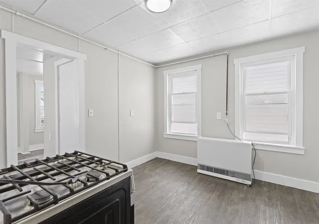 5th image of 377 Manchester St, Manchester, NH 03103 | MLS# 5082071