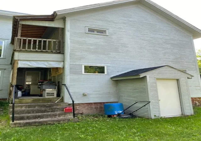 3rd image of 2 Arlington St, Essex Junction, VT 05452 | MLS# 5082072