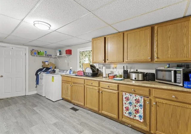 5th image of 383 Manchester St, Manchester, NH 03103 | MLS# 5082086