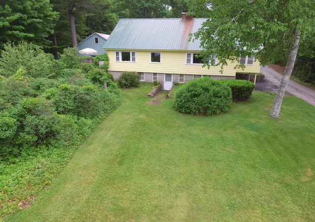 2nd image of 11 Emery Ln, Wakefield, NH 03830 | MLS# 5082093