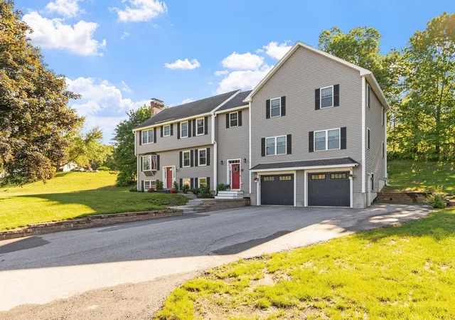 Single family home for sale at 25 Riverview Circle, Litchfield, NH 03052 | MLS# 5082253