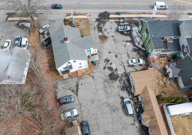 Photo 4 of Sale Pending at 852 Lafayette Rd, Hampton, NH 03842 | MLS# 5082343 | Listing updated on 2026-06-22