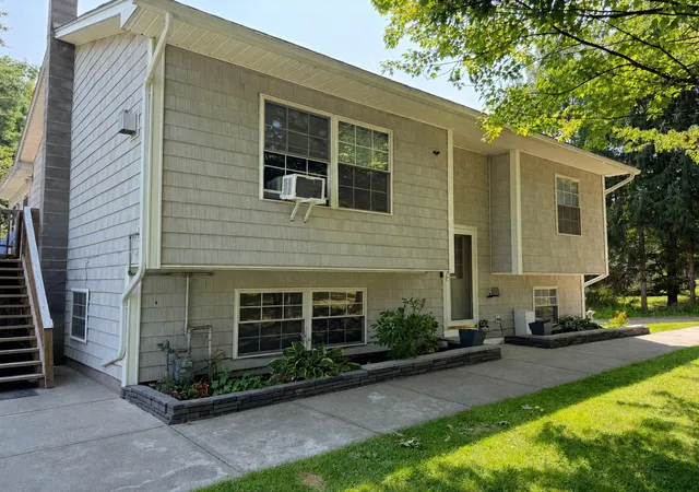 Photo 2 of Single family home for sale at 194 Fontaine Dr, Milton, VT 05468 | MLS# 5082413 | Listing updated on 2026-08-25