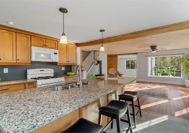 5th image of 394-396 Beane Rd, Huntington, VT 05462 | MLS# 5082436