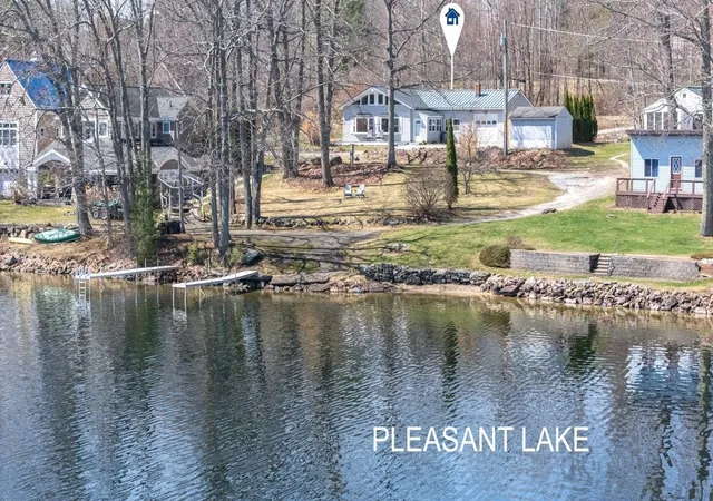 4th image of 3 Ski Doo Ln, Deerfield, NH 03037 | MLS# 5082469