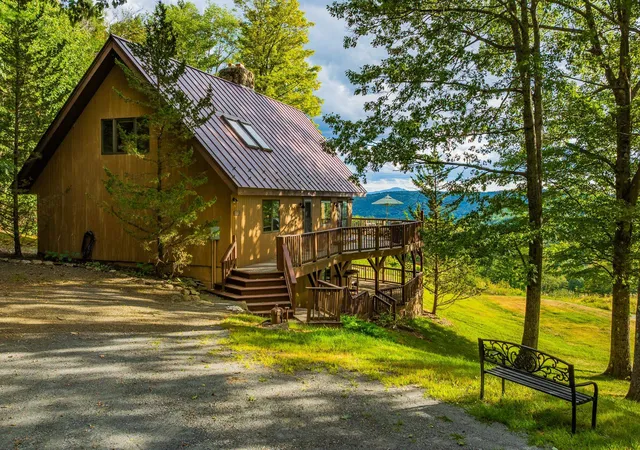 Homes for sale in Hartford, VT | 132 Loveland Hill Rd, Hartford, VT 05001 | MLS# 5082539